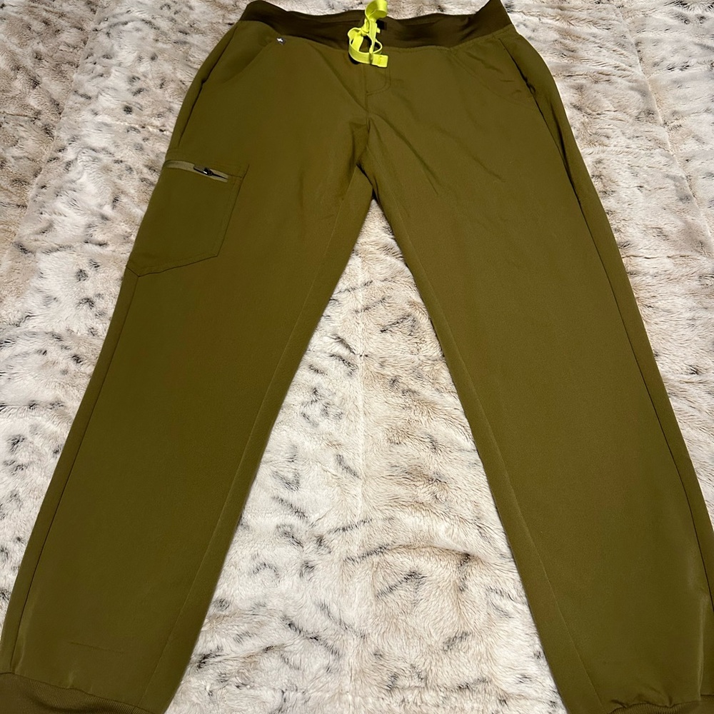 Like new wore a couple of times.